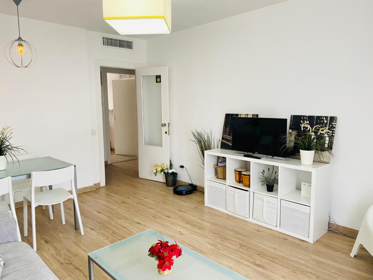 Betis A La Orilla Del Guadalquivir & Vistas A La Giralda Apartment Севиля Екстериор снимка