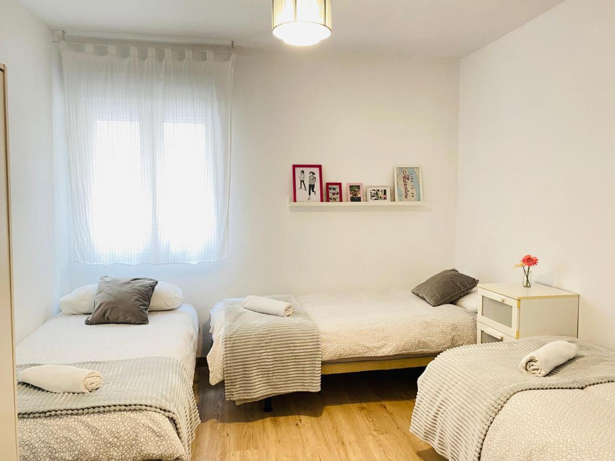 Betis A La Orilla Del Guadalquivir & Vistas A La Giralda Apartment Севиля Екстериор снимка
