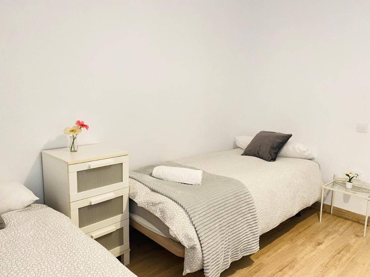 Betis A La Orilla Del Guadalquivir & Vistas A La Giralda Apartment Севиля Екстериор снимка