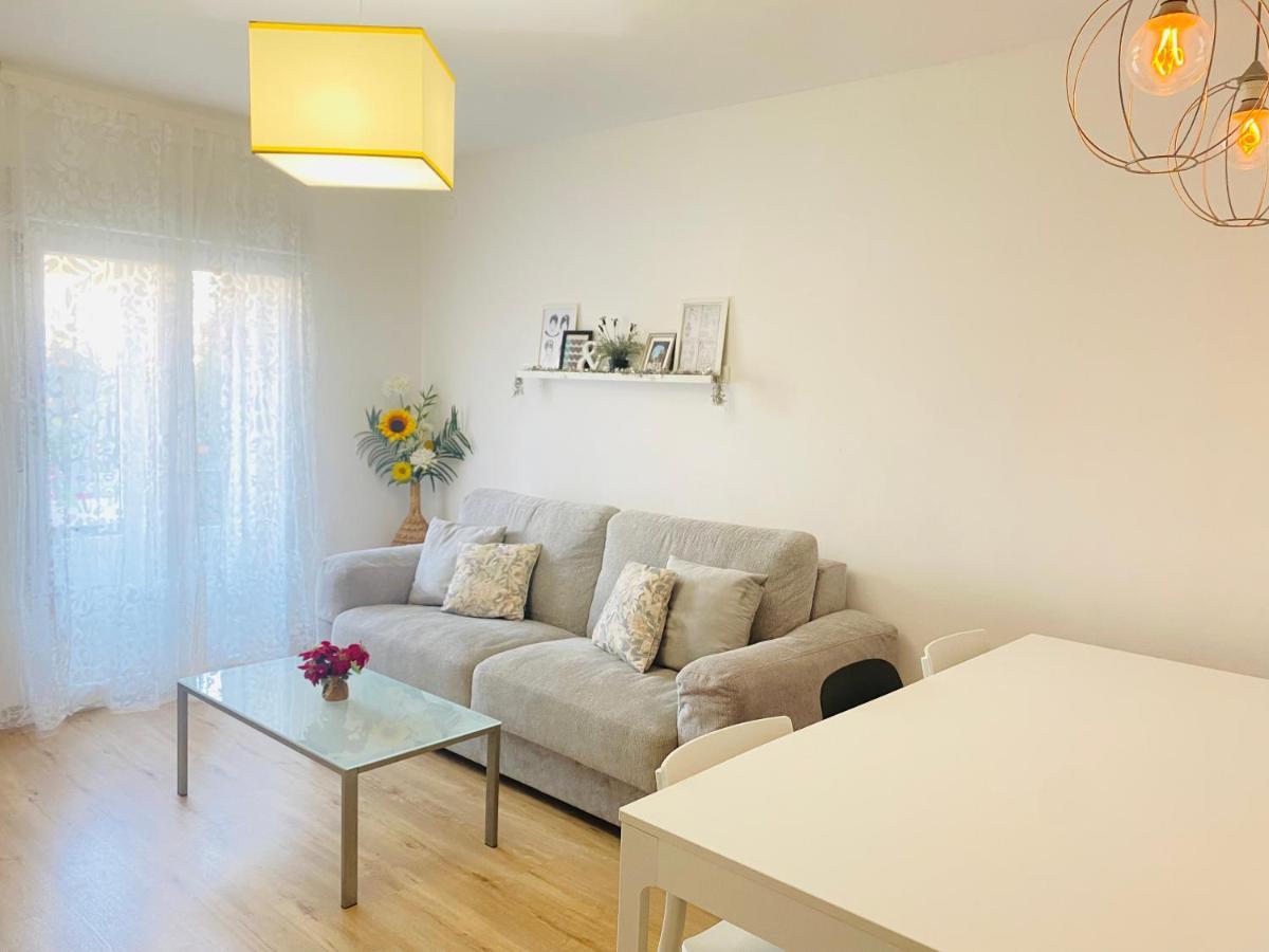 Betis A La Orilla Del Guadalquivir & Vistas A La Giralda Apartment Севиля Екстериор снимка