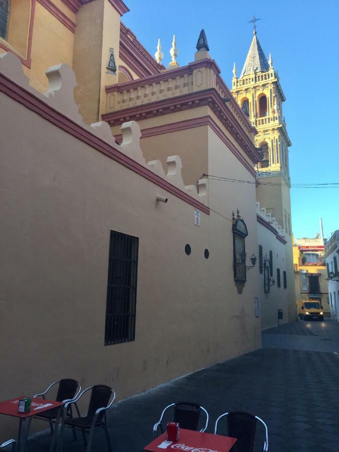 Betis A La Orilla Del Guadalquivir & Vistas A La Giralda Apartment Севиля Екстериор снимка